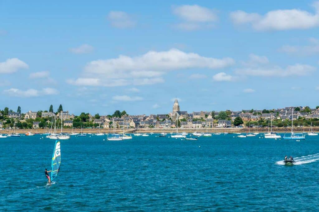 Saint Suliac depuis une Croisière sur la Rance