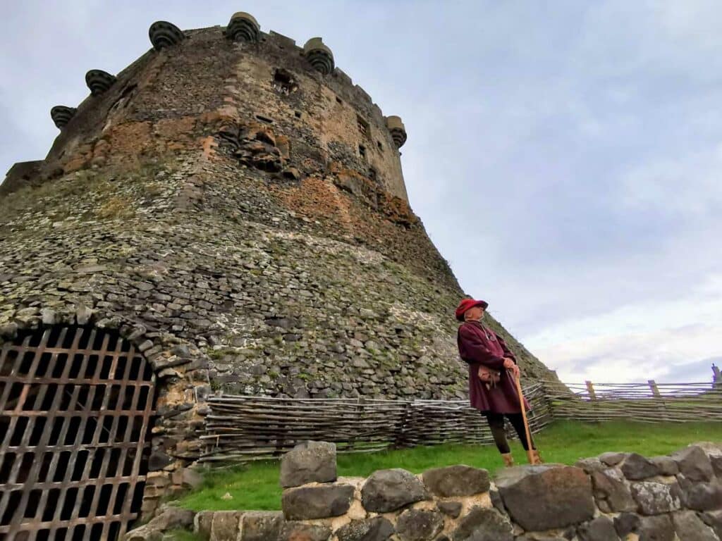 visite guidée au chateau de murol